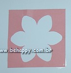 Flor vazada em papelo rosa
		  <br>Pacote com 20 unidades